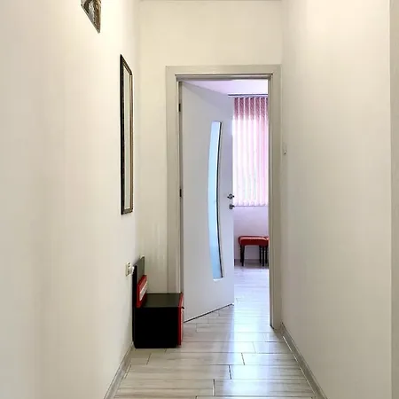 Sea Garden One Bed * Burgas